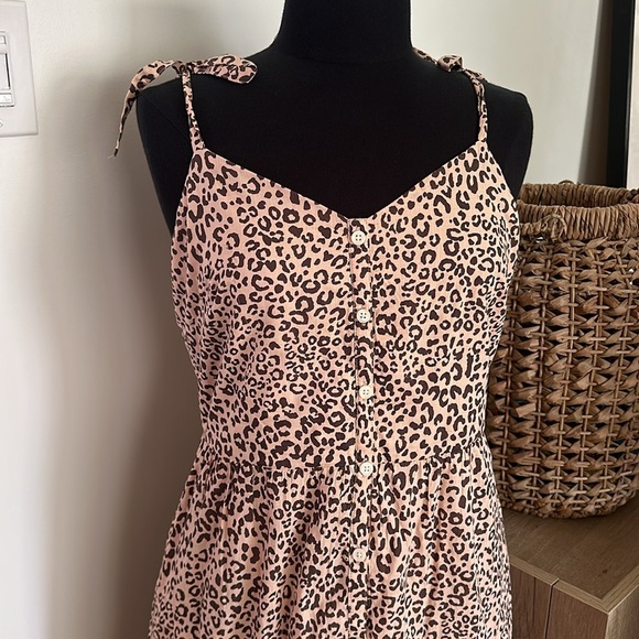 NWT GAP Tiered Cami Leopard Print button down Women's Dress with pockets Size 12 - Picture 3 of 15